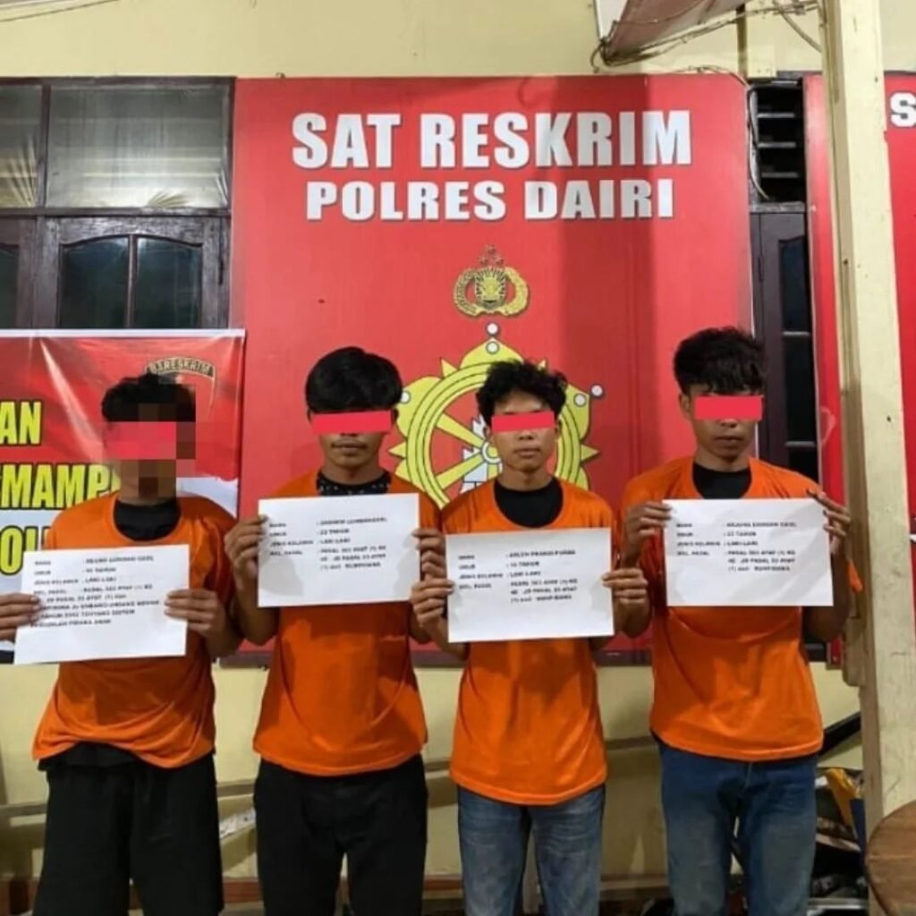 4 Pemuda diamankan di Satreskirim Polres Dairi. Foto: Humas Polres Dairi.
