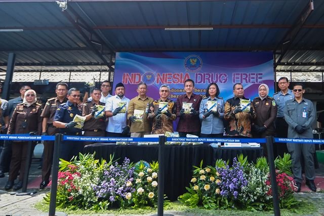 Pemusnahan Barang bukti Sabu. Foto: Biro Humas BNN RI.