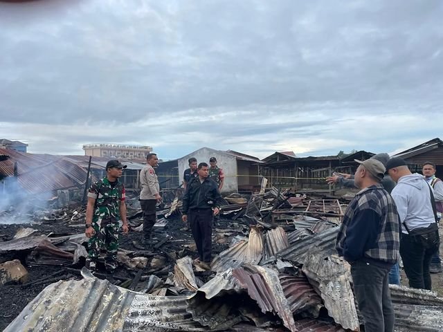 Pajak Singa Kabanjahe Kabupaten Karo usai dilanda musibah Kebakaran pada Kamis, (21/11/2024) dini hari. Foto: Dok. Polres Karo.