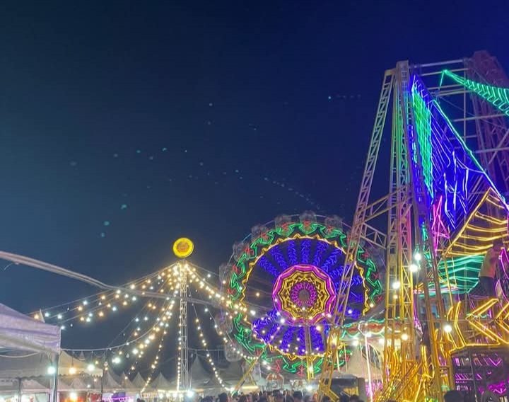 Pasar malam yang berada di Lapangan Rambung Merah, Jalan Ulakma Sinaga, Kecamatan Siantar, Kabupaten Simalungun, Provinsi Sumatera Utara. Foto: Istimewa.