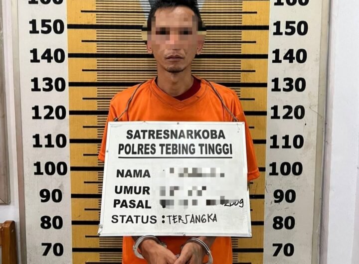 Pelaku dan Barang Bukti diamankan Sat Resnarkoba Polres Tebing Tinggi. Foto: Dok. Polres Tebing Tinggi.