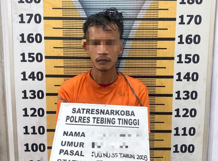 Tersangka diamankan Polres Tebing Tinggi. Foto: Istimew.