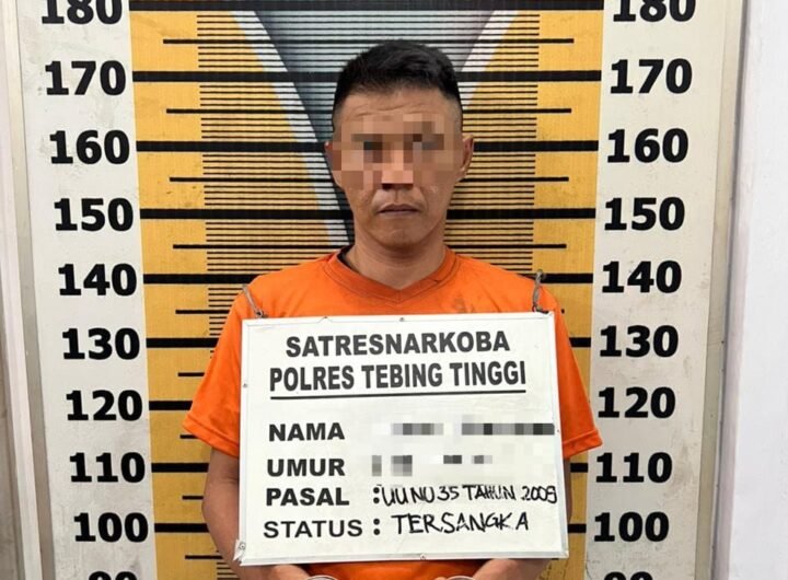 Tersangka diamankan Sat Narkoba Polres Tebing Tinggi. Foto: Polres Tebing Tinggi.