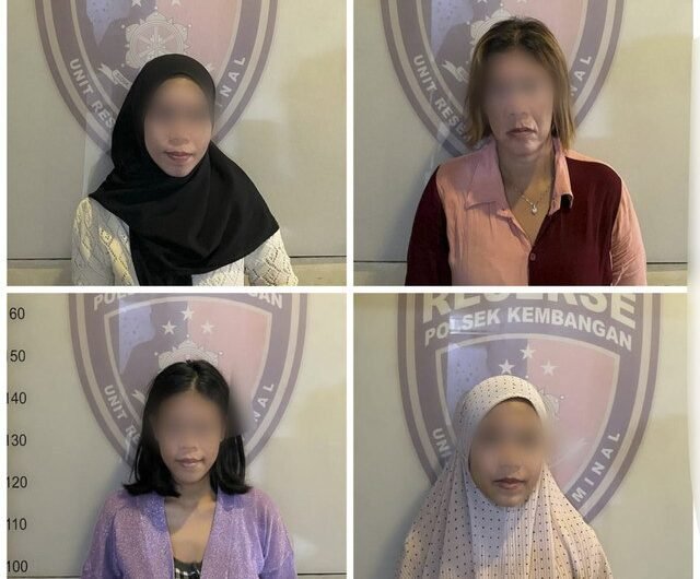 Tampang pelaku dan barang bukti pencurian di mal kawasan Kembangan, Jakarta Barat. Foto: Istimewa