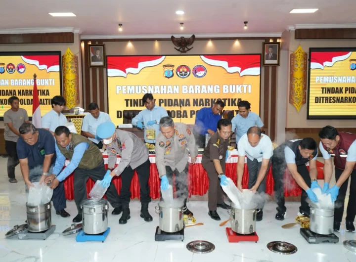 Pres Release pemusnahan Narkoba jenis Sabu 32kg. Foto: Dok. Polda Kaltim.