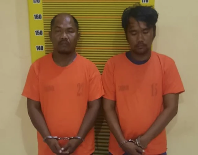 Dua pria di Kota Tanjung Balai yang ditangkap atas kasus sabu. Foto: Istimewa