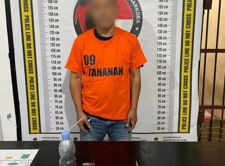 Tersangka dan barang bukti diamankan Polres Simalungun. Foto: Dok. Humas Polres Simalungun.