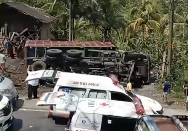 Tangkapan layar video kecelakaan di Jalan Purworejo-Magelang. Dok: Ist.
