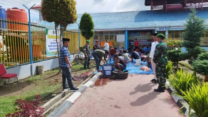 1 Ekor Sapi disembelih dan Qurban di Rutan Kelas IIB Sidikalang. Foto: Dok. Rutan Kelas IIB Sidikalang.