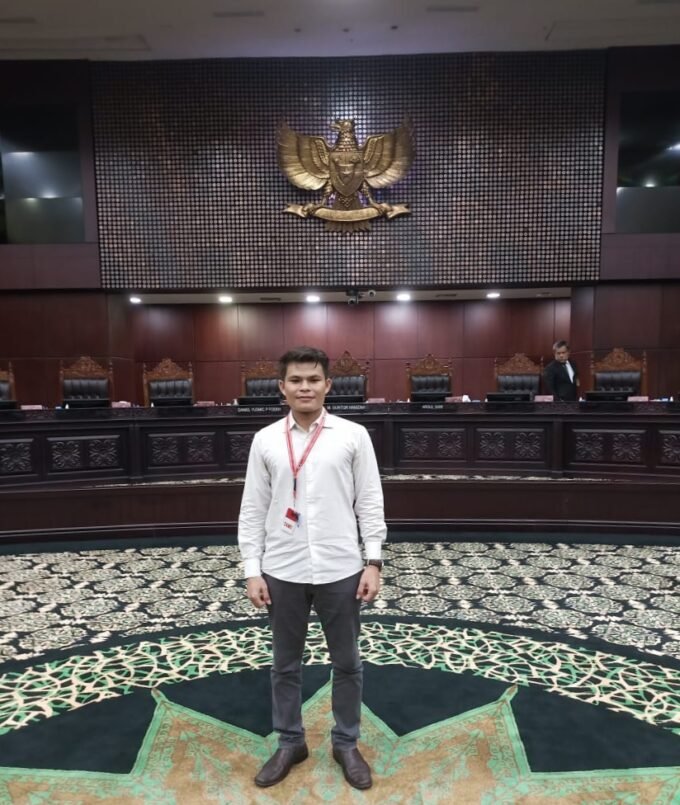 Hanter Oriko Siregar, S.H., (Pemohon I). Foto: Dok. Istimewa.