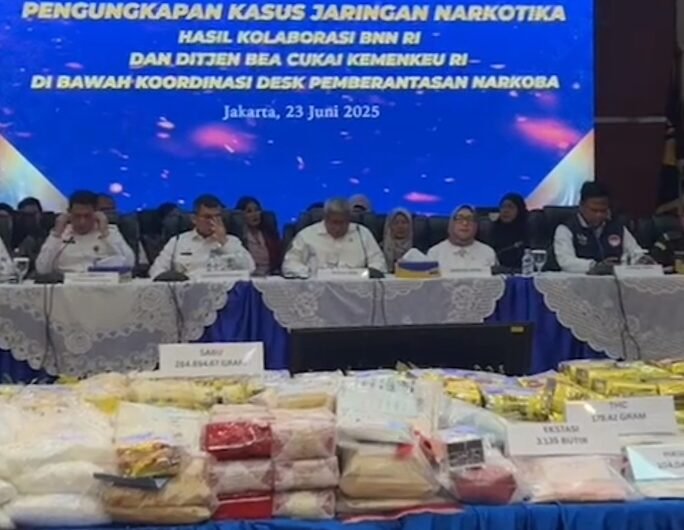 Konferensi pers pengungkapan kasus jaringan narkotika oleh BNN RI dan Ditjen Bea Cukai Kemenkeu RI di Kantor Pusat Bea Cukai, Jakarta Timur, Senin (23/6/2025). Foto: Dok. Istimewa.