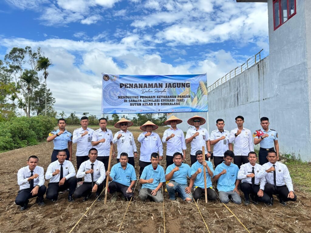Kegiatan Penanaman Jagung oleh Rutan Kelas IIB Sidikalang. Foto: Dok. Rutan Kelas IIB Sidikalang.