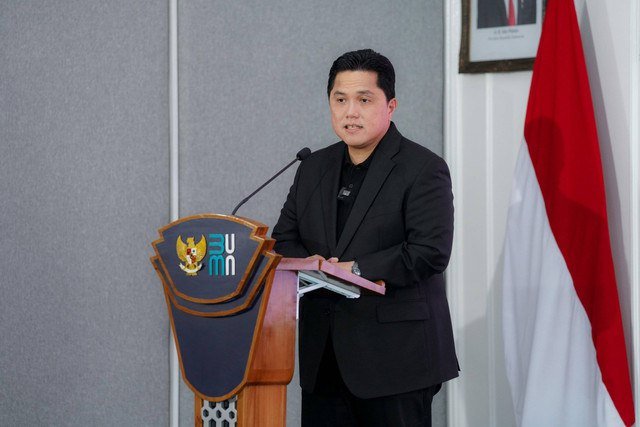 Menteri BUMN Erick Thohir menghadiri press briefing Asia Road Racing Championship (ARRC) dan MotoGPTM 2023 pada Kamis (13/7/2023). Foto: Permana Dhika/Kementerian BUMN