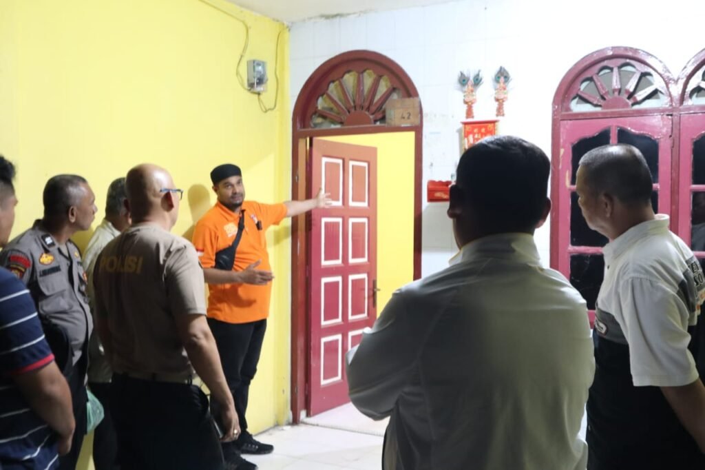 Personil Polres Simalungun yang langsung di Pimpin Oleh Kapolres Langsung melakukan Olah TKP. Foto: Humas Polres Simalungun.