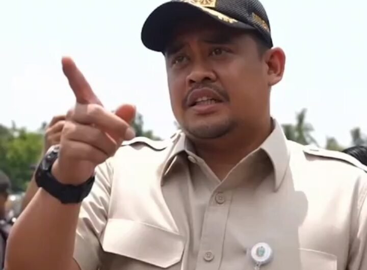 Gubernur Sumatera Utara Bobby Afif Nasution saat berada di Lokasi Eksekusi Bangunan Tempat Hiburan Malam, Marcopolo di Binjai. Foto: Redaksi.