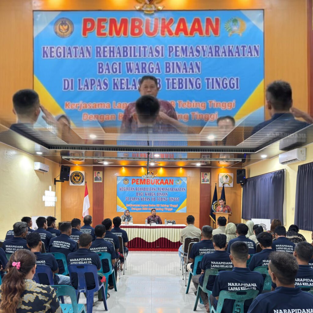 Pembukaan Kegiatan Rehabilitasi Pemasyarakatan di Lapas Kelas IIB Tebing Tinggi. Foto: Dok. Lapas Tebing Tinggi. Jumat, (22/08/2025). Kolase Foto: Visiokreatif Pictures.