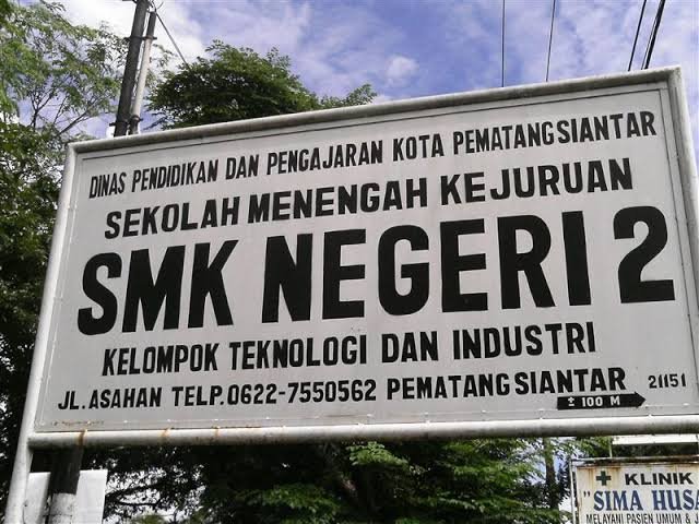 Plang SMK N 2 Pematangsiantar. Foto: Ist/Net.