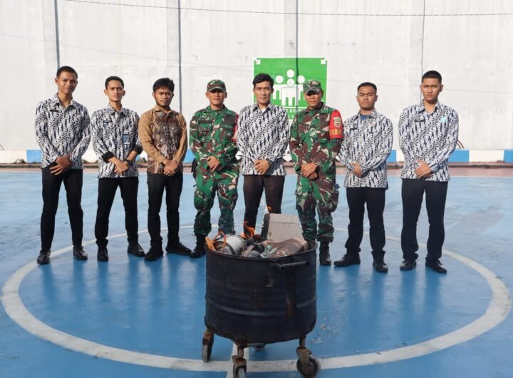 Razia gabungan di blok hunian Warga Binaan Lapas Narkotika Kelas IIA Pematangsiantar. Foto: Dok. Istimewa.