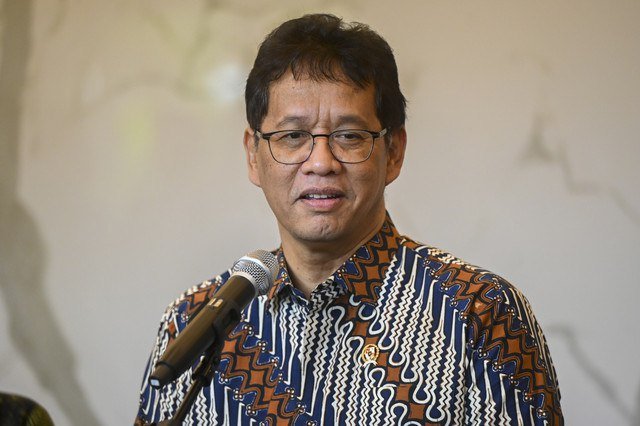 Menteri Keuangan Purbaya Yudhi Sadewa memberikan keterangan pers terkait pencairan dana pemerintah di Jakarta, Jumat (12/9/2025). Foto: Rivan Awal Lingga/ANTARA FOTO