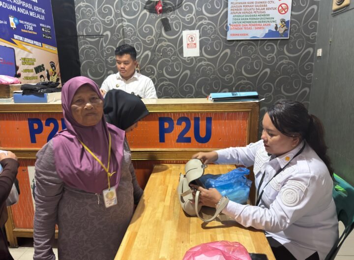 Pemeriksaan Pengunjung Guna Optimalkan Pengamanan di Lapas Tebing Tinggi. Foto: Istimewa.