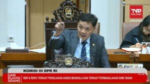 Ketua Komisi III DPR RI Habiburokhman di Gedung Parlemen Senayan, Kamis (26/2/2026). Foto: YouTube/ TVR Parlemen