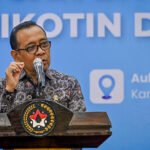 Menteri Koordinator (Menko) Pembangunan Manusia dan Kebudayaan (PMK) Pratikno memberikan sambutan saat uji publik kajian penentuan batas maksimal kadar nikotin dan tar di Kantor Kemenko PMK, Jakarta, Selasa (10/3/2026). Foto: Bayu Pratama S/ANTARA FOTO