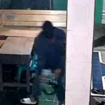 Rekaman CCTV rumah seorang warga dibakar pria misterius di Demak Jawa Tengah. Foto: Dok. Istimewa