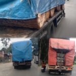 Modus Pengangkutan Kayu yang di tutupi terpal, melintasi di Jalan Sisingamangaraja Kota Pematangsiantar, Sumatera Utara. Foto: Investigasi.