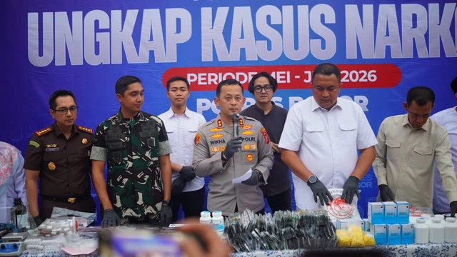 Polres Bogor membongkar modus baru peredaran narkotika liquid vape narkoba dan happy water. Foto: Dok. Polres Bogor